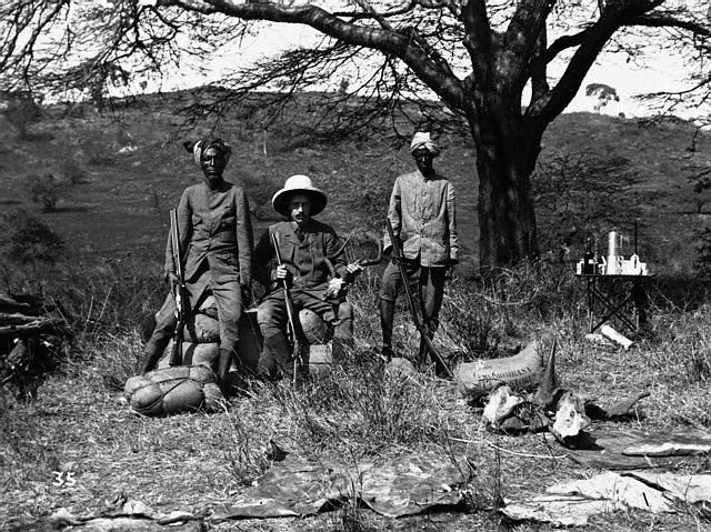 An 1895 safari in British East Africa.jpg