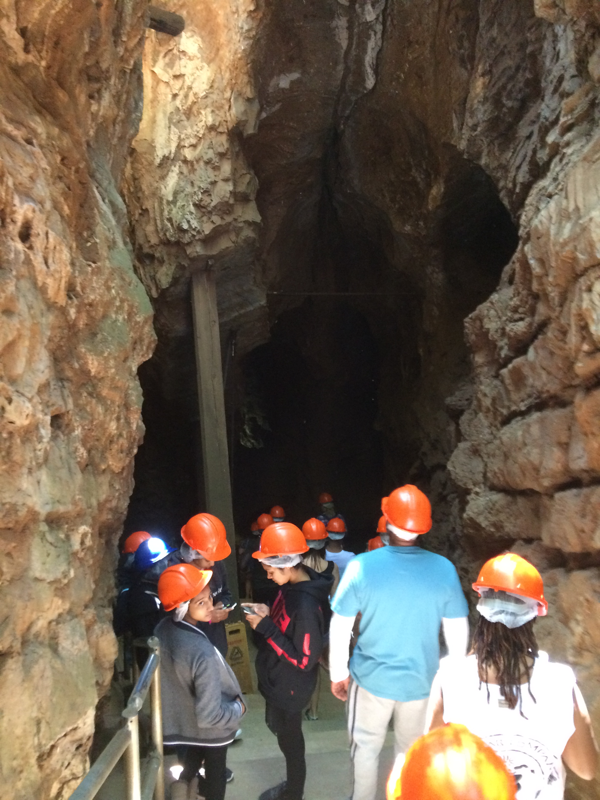 Caves at Cradle of humankind 2016.jpg