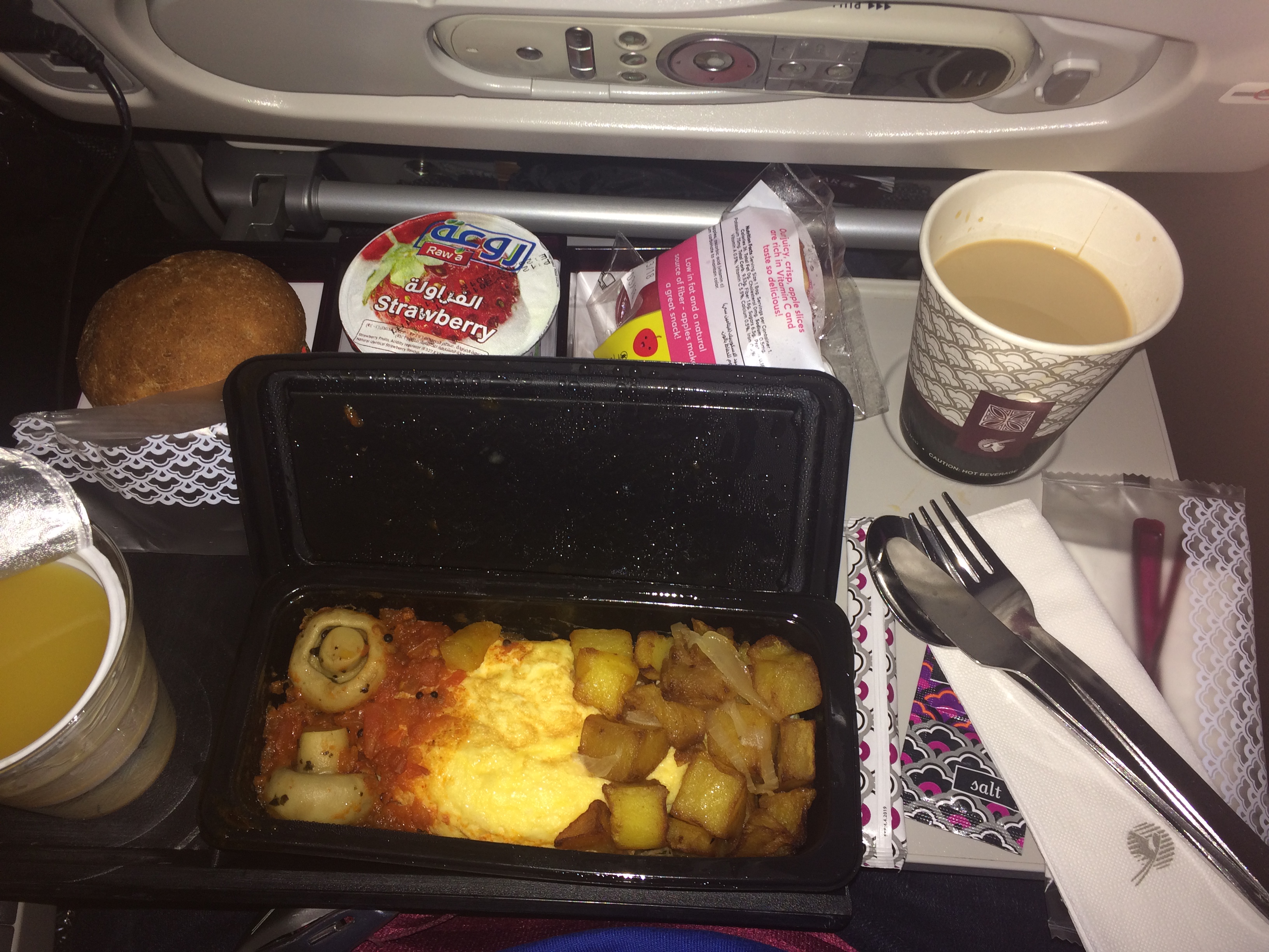 cheese omlette on qatar airways.JPG