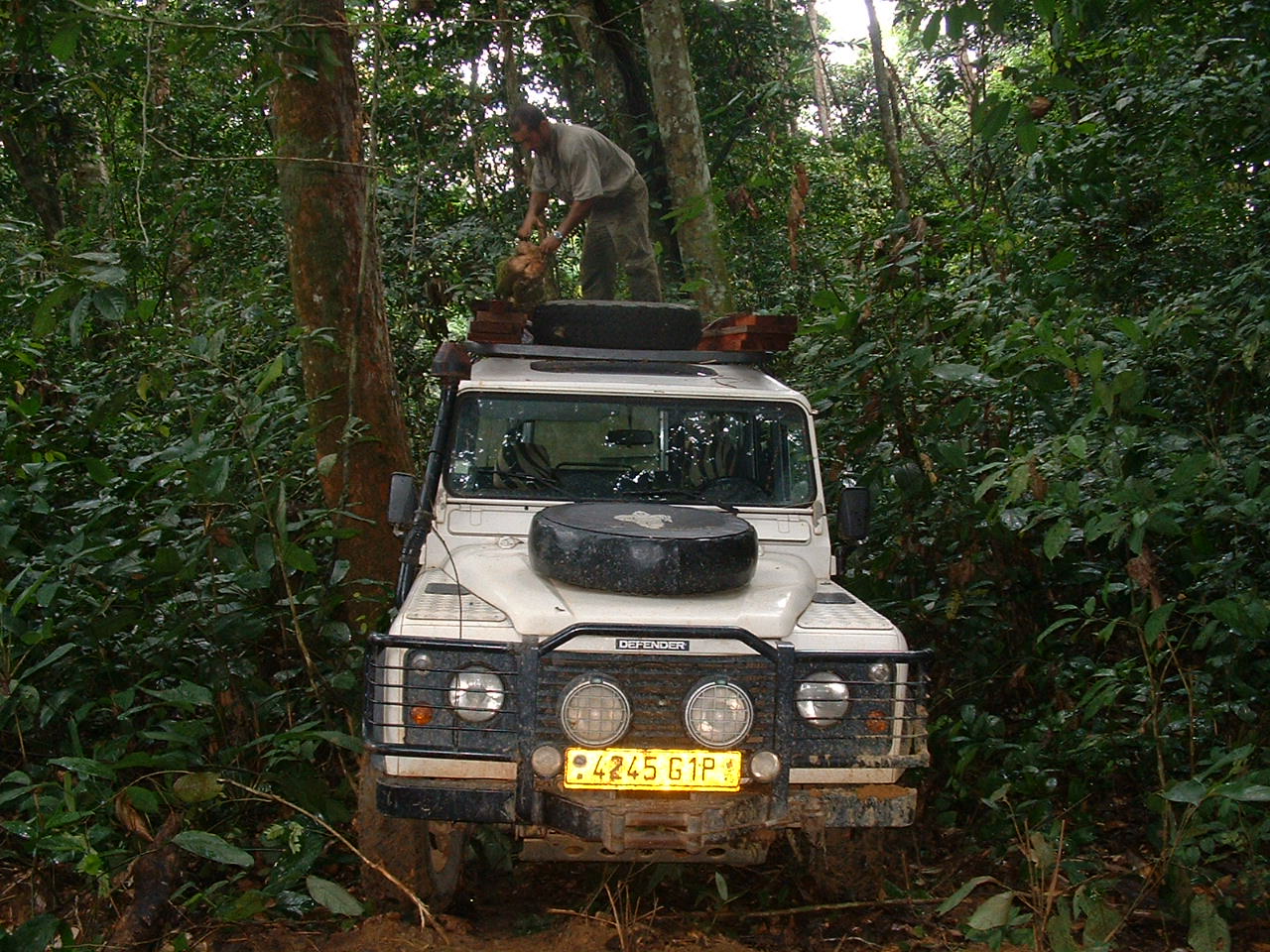 Défender 110 (2) Gabon.JPG