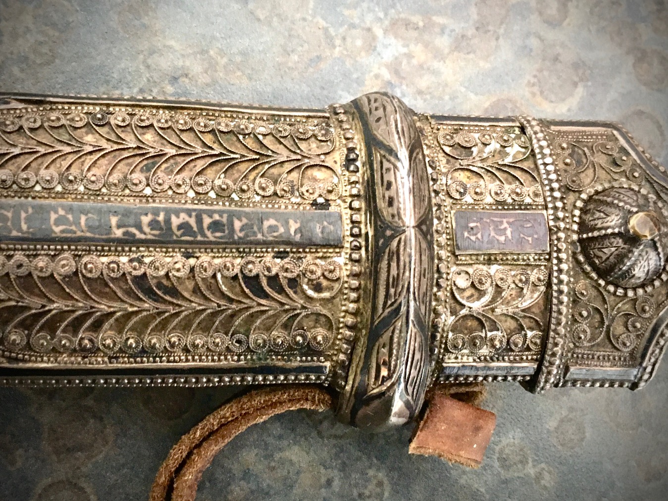 Georgian kindjal scabbard filigree:niello.jpg