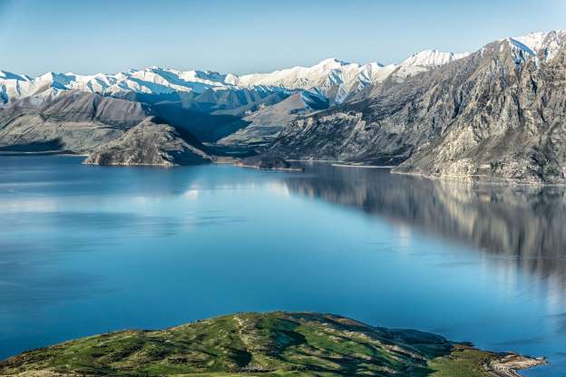 Lake Hawea.jpg