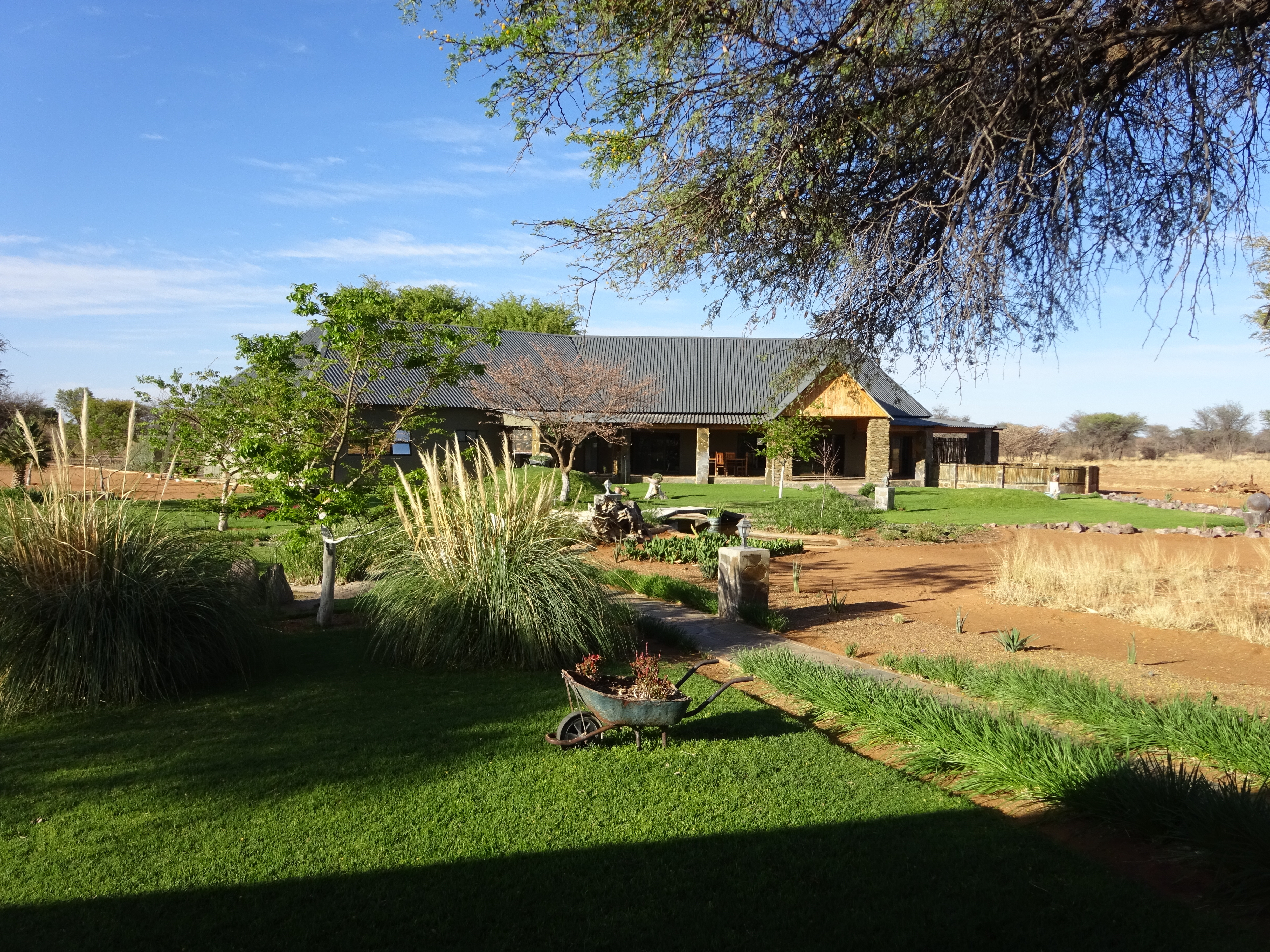 Lodge Africa Awaits..JPG