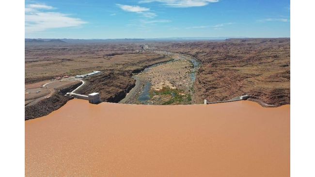 Neckartal Dam Overflowing.jpg