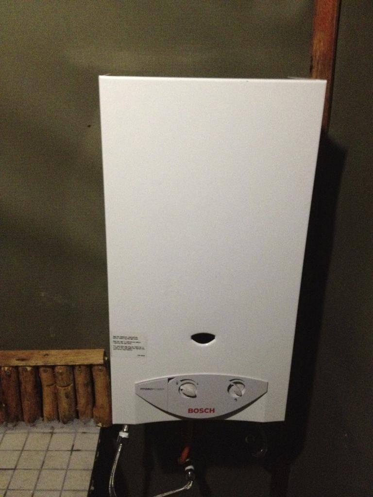 WaterHeater_zps26cfbfbe.jpg