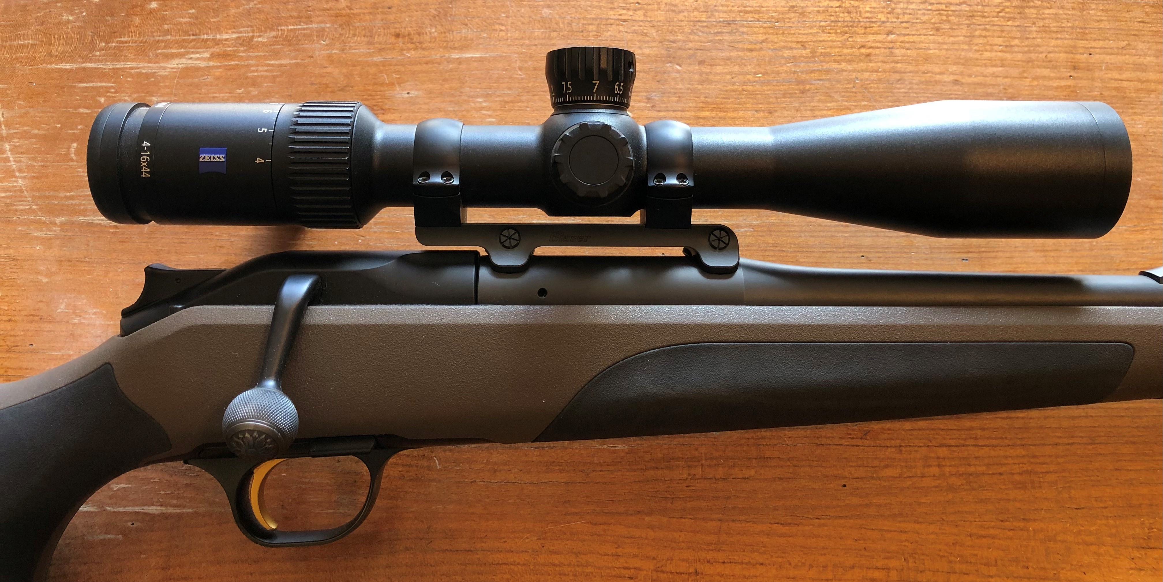 Zeiss V4 4-16x44 in 30 mm high mount on standard .270 Win barrel.jpg