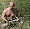 putinfrei-gewehr-DW-Politik-Republik-Tuva-Sibirien-jpg.jpg