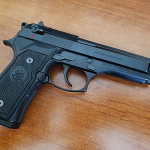 Beretta M9 9mm Pistol