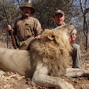 Tanzania Hunt Lion