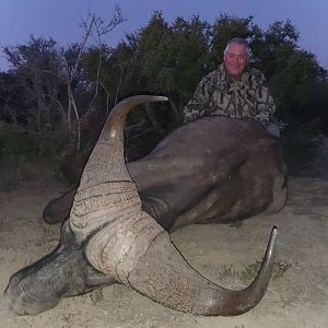 Hunt Cape Buffalo in South Africa