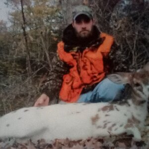 USA Hunt Piebald Whitetail Deer