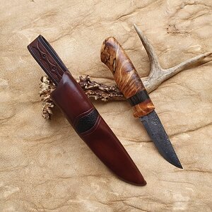 Smaller knife in Safari style