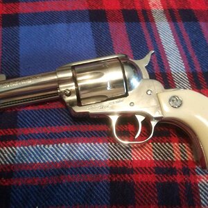 Ruger 45LC Vaquero Birdshead Handgun