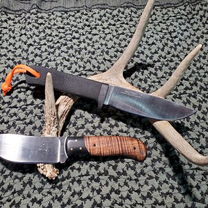 Cold Steel Master Hunter in Carbon V & Von Gruff Bull Nose Mini Skinner Knives