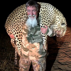 Leopard Hunt