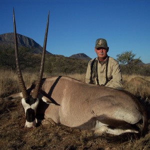 Hunting Gemsbok