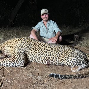 Leopard Hunting Tanzania