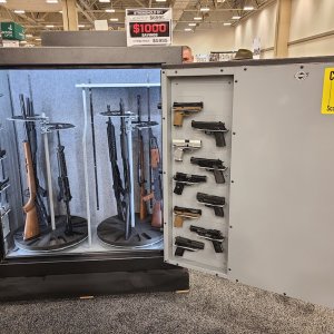 Rifles & Guns Dallas Safari Club 2023 Exhibition