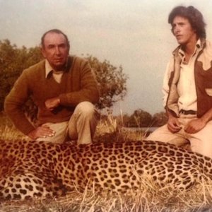 Jeff Rann with a huge leopard-Okavango Delta, Botswana