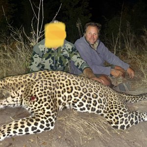 Leopard Hunt Botswana