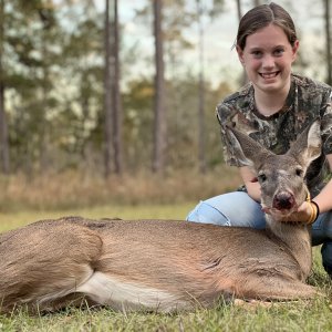 Whitetail Doe Hunt