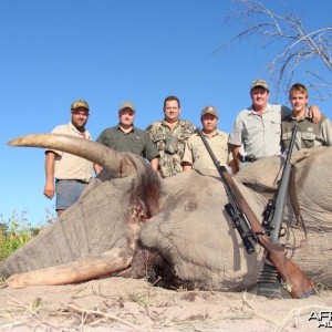 Elephant Hunt PH Hein Uys