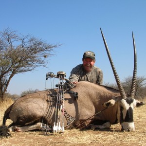 Bowhunting Gemsbok in Namibia