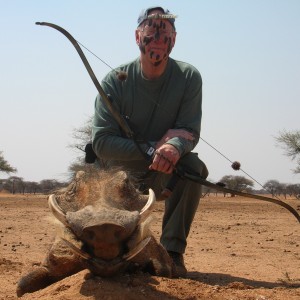 Bowhunting Warthog in Namibia