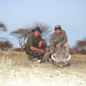 Bowhunting Warthog in Namibia