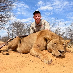 Media 'Lioness Hunt South Africa' in category 'Hunting Africa'