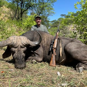 Buffalo Hunt Zimbabwe