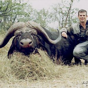 Hunting Buffalo with Wintershoek Johnny Vivier Safaris in SA