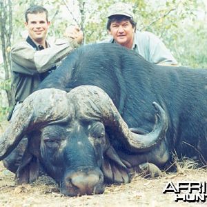 Hunting Buffalo with Wintershoek Johnny Vivier Safaris in SA