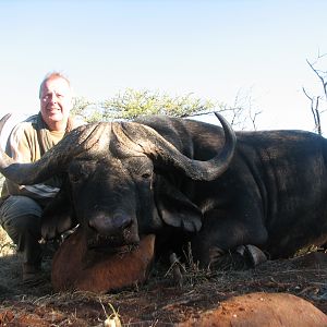 Hunting Buffalo with Wintershoek Johnny Vivier Safaris in SA