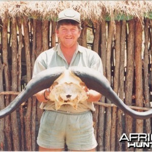 Hunting Buffalo with Wintershoek Johnny Vivier Safaris in SA