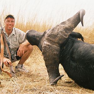 Hunting Buffalo with Wintershoek Johnny Vivier Safaris in SA