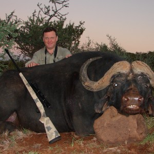 Hunting Buffalo with Wintershoek Johnny Vivier Safaris in SA