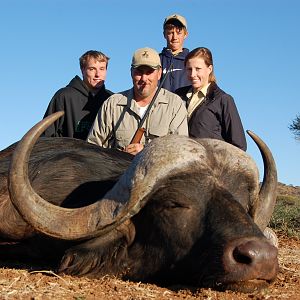 Hunting Buffalo with Wintershoek Johnny Vivier Safaris in SA