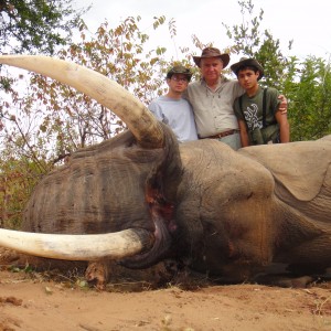 Hunting Elephant with Wintershoek Johnny Vivier Safaris in SA