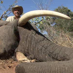 Hunting Elephant with Wintershoek Johnny Vivier Safaris in SA