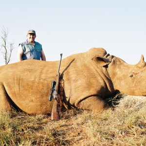 Hunting White Rhino with Wintershoek Johnny Vivier Safaris in SA