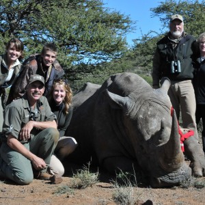 Hunting White Rhino with Wintershoek Johnny Vivier Safaris in SA