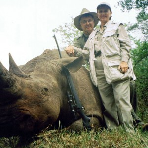 Hunting White Rhino with Wintershoek Johnny Vivier Safaris in SA