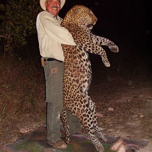 Hunting Leopard with Wintershoek Johnny Vivier Safaris in SA