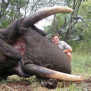 2011 elephant hunt Zimbabwe