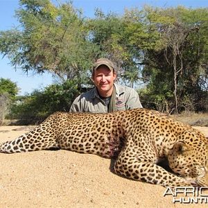 Leopard Hunt in Save Valley Conservancy Zimbabwe