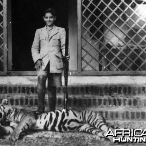 Raja Dinesh Pratap Singh of Kasmanda with his first Tiger