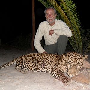 Leopard hunted in Central Africa with Club Faune