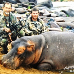 Hippo Bowhunt