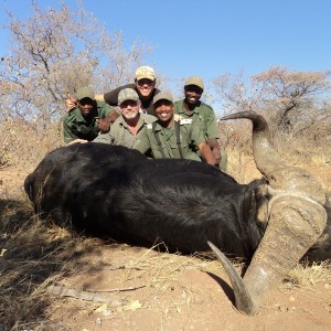 Kwalata Buff. with tracker Joe, JG, PH Jaco Strauss, tracker Poni & app